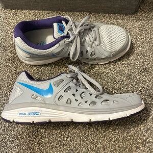 Nike Dual Fusion Gray and Blue Running Shoes
